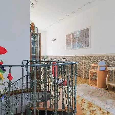 Group For 20 Guests & Sauna *